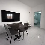 Apartament Centr *